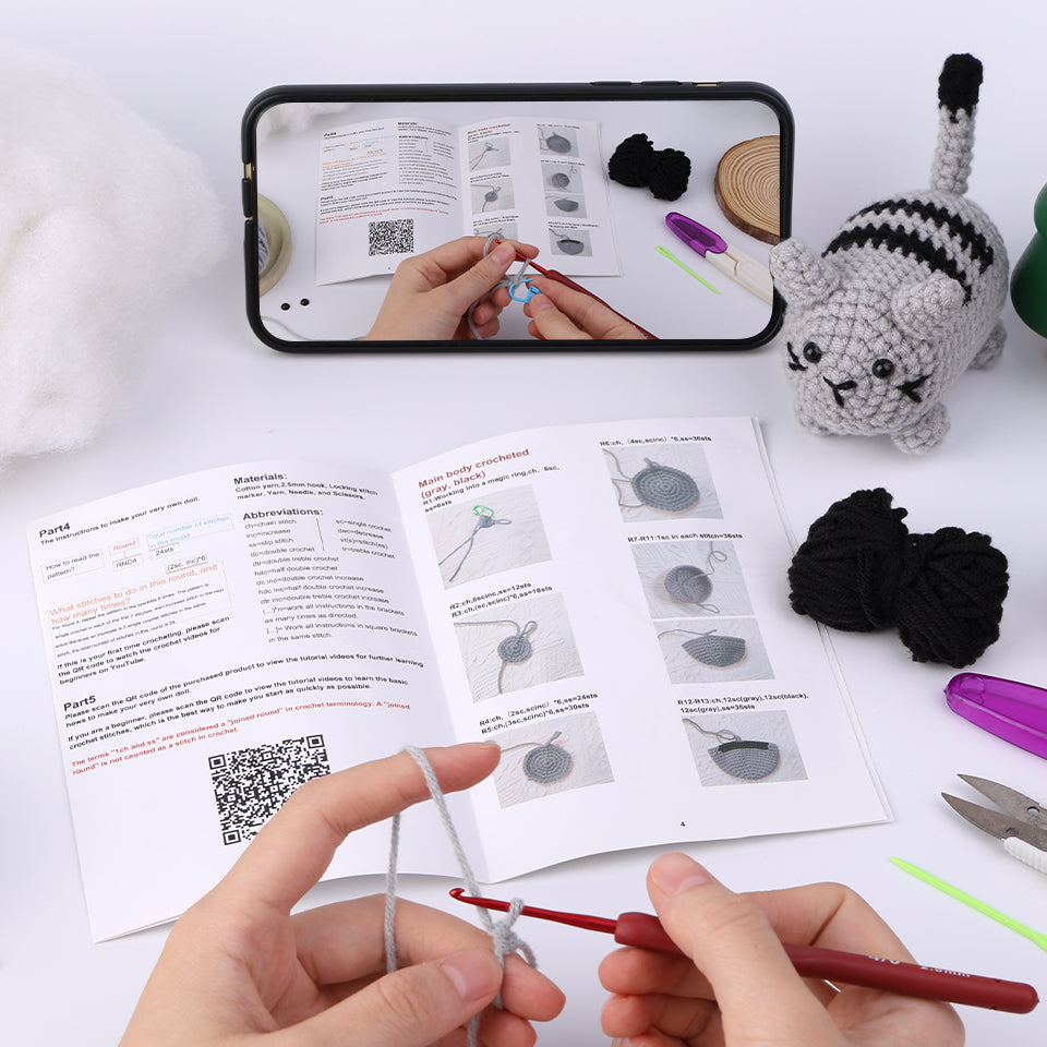 Loaf Cat Crochet Kit